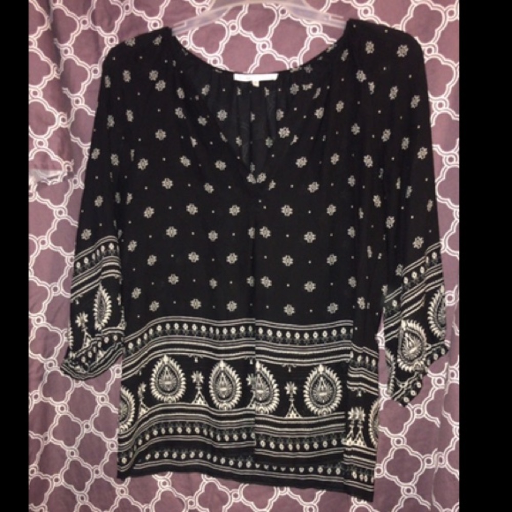 Violet + claire black shirt